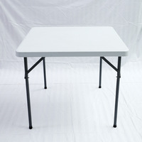 Vente en gros 80cm Table pliante carrée en plastique Table d'appoint Table d'extérieur pour jardin et terrasse