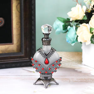 Flacon princesse pour parfum, huile essentielle, forme plate, bouchon couronne, surface à estampage à chaud, flacon vide populaire pour essence, vente en gros - Product Image 3