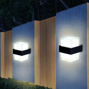 Lámpara LED cuadrada, 10W, IP54, color negro; ideal para iluminación exterior y espacios húmedos, aporta eficiencia y - Product Image 2