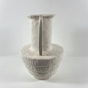 Jarrón de Mesa Moderno Hecho a Mano, Diseño Contemporáneo Exquisito con Acabado Mate, Estilo Clásico Único para Decoración del Hogar - Product Image 2