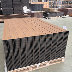 Plancher de terrasse WPC ignifuge personnalisé, écologique, résistant aux intempéries, longue durée de vie, lisse, pour extérieur, salle de sport, jardin, <span class=keywords><strong>parc</strong></span> - Product Image 3