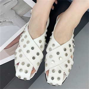 Sandales d'été pour femmes de haute qualité, style décontracté et plat, idéales pour les vacances, avec rivets, respirantes, à talon bas, pour la saison printanière - Product Image 6