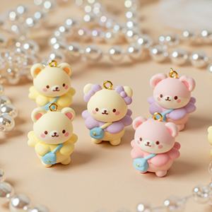 Llaveros de coche con diseño de muñeca, para hombres y mujeres, amantes, colgante pequeño y bonito, accesorios de moda para llavero, regalo para bolsos de juego. - Product Image 1