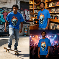 T-shirt surdimensionné bleu délavé personnalisé avec imprimé crâne et flammes, accents en strass/diamants, style streetwear américain/grunge