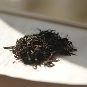 Venta caliente nuevos productos naturales y orgánicos Guizhou hojas de té negro de alta montaña