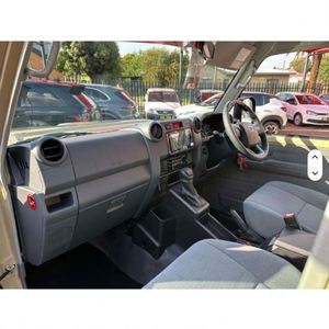 Toyota Land Cruiser 79 de Segunda Mano con Título Limpio, Camioneta de <span class=keywords><strong>Doble</strong></span> <span class=keywords><strong>Cabina</strong></span> - Product Image 5