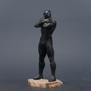 Merchandise <span class=keywords><strong>Anime</strong></span> e Cinematografico: Action Figure Iron Panther GK (Plastica) e Decorazione da Scrivania Trendy - Product Image 3
