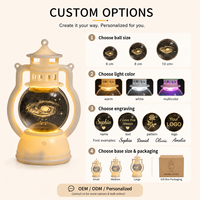 Lampe de nuit en cristal gravé au laser 3D en forme de lanterne avec lumière LED chaude alimentée par batterie, lampe décorative cadeau