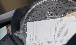 Olla de Presión Eléctrica Hoffmans de 32CM, 8L de Volumen, 1500W de Alta Potencia, Multicocina para un Procesamiento Rápido y Nutritivo de Alimentos - Product Image 4