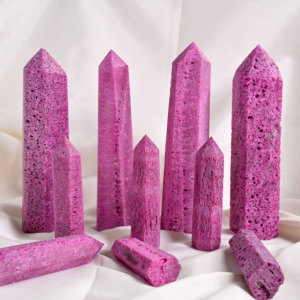 Tour de cristal naturel en gros, obélisque de rubis, pointe de quartz brut pour l'artisanat et la décoration intérieure - Product Image 3