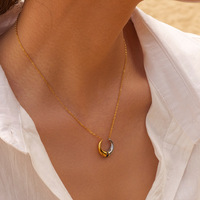 Acier doré bicolore assorti C Lune forme corne forme noir strass mode simple collier de bijoux en acier inoxydable