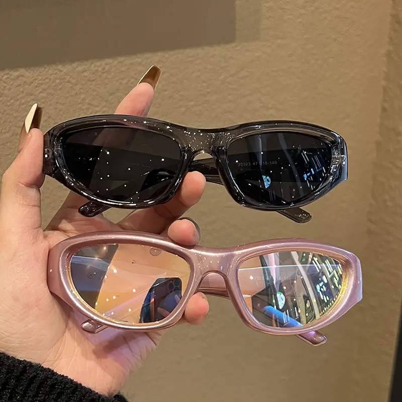 Thiết kế người đàn ông 2024 Kính mát thời trang cho phụ nữ UV bảo vệ cá nhân Retro Y2K Cat Eye Sunglasses