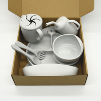 Fournitures pour l'autonomie alimentaire du bébé : Ensemble d'alimentation pour bébé en silicone, première étape, comprenant bol à ventouse, assiette, bavoir, tasse et cuillères, essentiels pour l'apport de nourriture solide.
