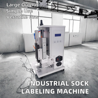 Machine d'étiquetage industrielle pour chaussettes avec moteur intégré – Composant essentiel pour l'étiquetage et la cartographie des emballages de chaussettes