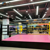 Ring de boxe à hauteur personnalisable, antidérapant, taille sur mesure disponible pour les clubs de fitness, les sports de combat, les tournois amateurs
