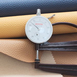 Rouleau de <span class=keywords><strong>cuir</strong></span> PVC 0,8 mm, tissu <span class=keywords><strong>simili</strong></span> <span class=keywords><strong>cuir</strong></span> pour sacs, portefeuilles, sacs à main, fournisseur de <span class=keywords><strong>cuir</strong></span> synthétique - Product Image 2