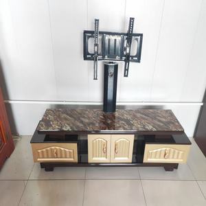 Console multimédia moderne avec plateau en <span class=keywords><strong>dalle</strong></span> veinée, logo personnalisé, support d'écran réglable, bouton doré, compartiments de rangement, usage domestique - Product Image 3