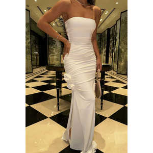 Robe de soirée blanche en crochet avec détails roses, col rond, silhouette de robe de bal, longueur au sol, robe de bal à sequins - Product Image 2