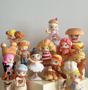POP MART Molly People <span class=keywords><strong>who</strong></span> love Bread Series - Bambola di Peluche 100% Autentica - Mystery Box Blind Box - Figurina Fashion a Sorpresa - Product Image 3