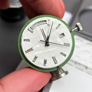 2026 कस्टम बहाली सामान उल्कापिंड डायल 40 मिमी इनडिड स्क्वायर डायमंड स्केल 3255 मूवमेंट घड़ी डायल के साथ संगत - Product Image 3