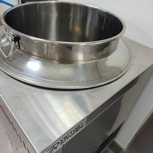 ขาตั้งหม้อสแตนเลสแบบปลายเดียว VICTORY KITCHEN สำหรับหม้อก๋วยเตี๋ยว หม้อซุป ใช้กับเตาแก๊ส เหมาะสำหรับร้านอาหาร โรงเรียน โรงอาหาร - Product Image 1