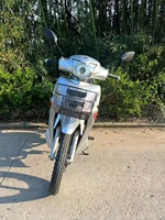 Moto de transport quotidien fiable Haojue UH110S 110cc, frein à disque avant, frein à tambour arrière, longue durée de vie