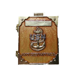 Monedas de Desafío Personalizadas de Zinc con Impresión UV de Grano de Madera en 3D, Forma Irregular, Diseño de Máscara Misteriosa de Bestia de Alta Calidad - Product Image 5