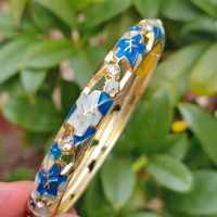 Bracelet à maillons plaqué or avec zircon et émail goutte d'huile, motif feuille d'érable 0.8, couleur fraîche et douce, pour adulte, style transfrontalier