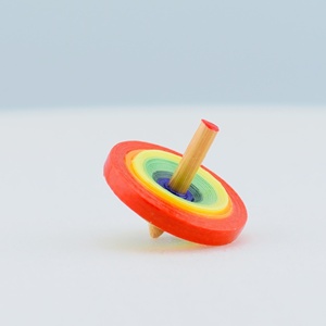ลูกข่างมินิแบบดั้งเดิมคุณภาพเยี่ยมหกสี งานฝีมือคุณภาพสูง ขายส่ง - Product Image 1