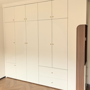 Armadio in Legno di Alta Qualità, Ecologico e Salvaspazio, Design Moderno per Cabina Armadio e Camera da Letto, Modello 5 - Product Image 2