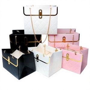 Caja <span class=keywords><strong>de</strong></span> cartón blanca pequeña reciclable, autoarmable, con asa, para empaquetado <span class=keywords><strong>de</strong></span> regalos y <span class=keywords><strong>arreglos</strong></span> florales hechos a mano, en stock. - Product Image 3