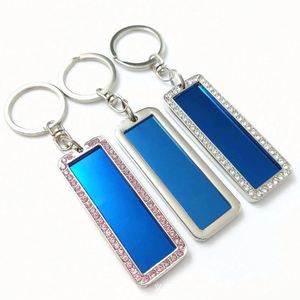 Porte-clés de voiture en métal en gros avec logos gravés au laser personnalisables. Porte-clés de plaque d'immatriculation les plus vendus. - Product Image 2