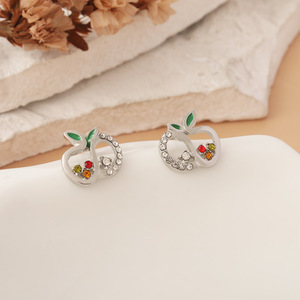 Nuevos Aretes Unisex con Forma de Manzana, Estilo Europeo Americano, con Perlas Huecas en Forma de Gota de Aceite, Chapados en Oro de 10K/24K, Ideales para Regalo - Product Image 2