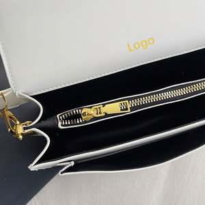 Bolsos de Mujer al por Mayor de Fábrica, Bolsos de Marca, Bolsos de Lujo para Mujer, Diseño de Moda con Decoración de Letras, Bolsos de Hombro Cruzados de PU - Product Image 6