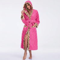 Robe de chambre longue d'hiver de luxe respirante en polaire corail brodée pour femme avec cordon de serrage imprimé léopard