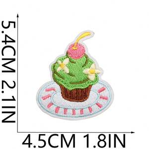 Parches Bordados Termoadhesivos de Postres Gourmet: Tiramisú, Pasteles, Donuts y Helados - Product Image 4