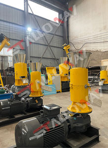 Économie d'énergie hors réseau de machine à <span class=keywords><strong>granulés</strong></span> de <span class=keywords><strong>bois</strong></span> <span class=keywords><strong>hybride</strong></span> solaire-diesel 150 kg/h - Product Image 5