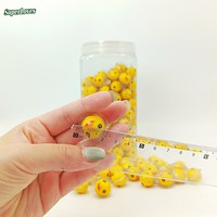Multicolor blokvormige zoete eendvormige fruitgummies in doos, SuperLoves merk