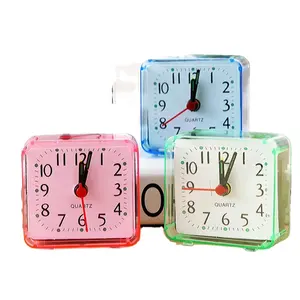 Đồng hồ báo thức vuông xách tay nhựa bảng đồng hồ Pin hoạt động giường đồng hồ cho sinh viên người lớn buổi sáng cuộc gọi (màu xanh lá cây)