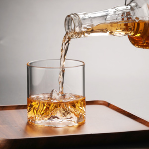 Verre à whisky Mountain au design 3D unique en forme de crête de glace, en borosilicate, pour la dégustation de whisky écossais, cadeau pour bar à domicile - Product Image 1