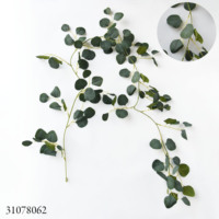 Guirlande d'eucalyptus vert floqué de 1,8 m en gros pour arche de mariage - Végétation artificielle