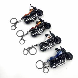 Porte-clés moto en alliage créatif motif dessin animé, pendentif de sac exquis, petit cadeau, vente en gros - Product Image 6
