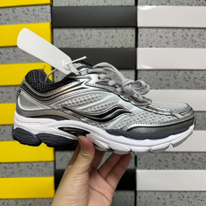 Última Versión de las Zapatillas Deportivas Designer Saucony Sye ProGrid Omnis 9, Amortiguación ProGrid de Alta Calidad para Corredores con Hiperpronación - Product Image 2