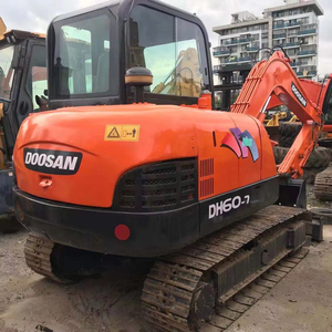 รถขุดดิน Doosan DH60 มือสอง - Product Image 1