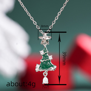 Collana con Ciondolo Albero di Natale in Oro Bianco con Stella in Cima e Cristallo a Goccia Taglio Pera, Regalo Unisex per le Feste - Product Image 4