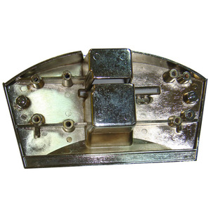 Servicios de fabricación para carcasa de equipos electrónicos Piezas de fundición a presión de metal con revestimiento en polvo Chapado en espejo de zinc Aleación de zinc - Product Image 1