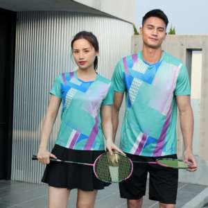 Vente en gros d'usine de t-shirts en tissu élastique grande taille pour hommes, t-shirts de sport décontractés pour le fitness, la course à pied et l'entraînement - Product Image 2