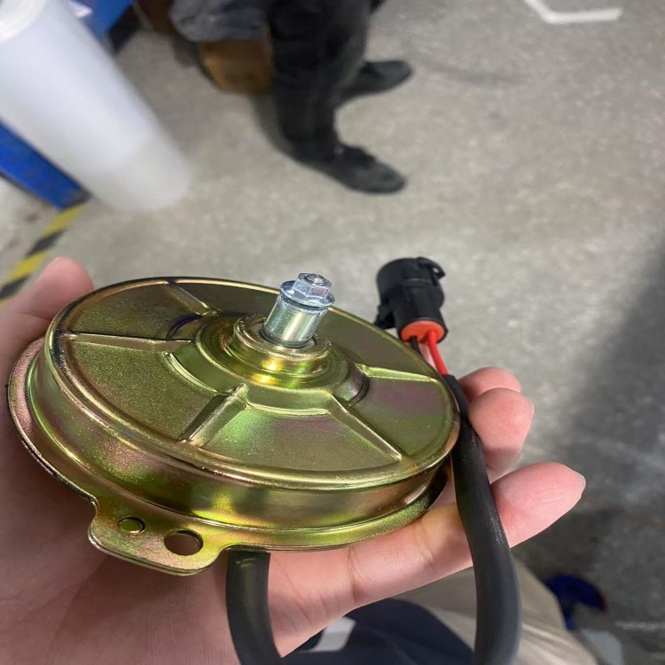 17 44761 00 High quality Compressor