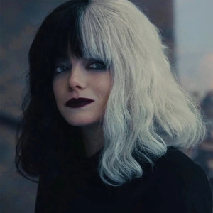วิกผมยาวหยิกสไตล์คนดัง ยูโร-อเมริกัน สีดำขาว สำหรับคอสเพลย์ Cruella ในวันฮาโลวีน ปรับขนาดได้ ทนความร้อน - Product Image 1