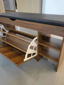 モダンラグジュアリー 木製シューズキャビネット ソフトシートと回転式収納付き 玄関 リビングルーム用家具 - Product Image 3